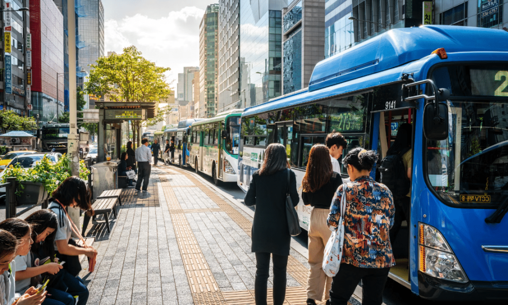 korea-seoul-bus